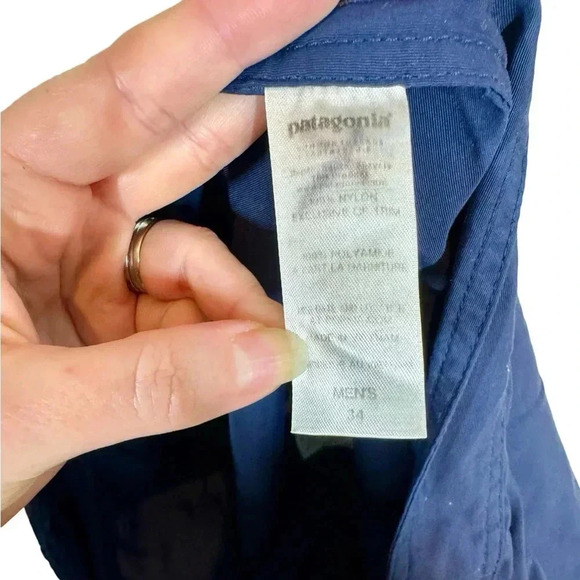 Patagonia Men’s Wavefarer Board Shorts in Blue - Picture 7 of 7